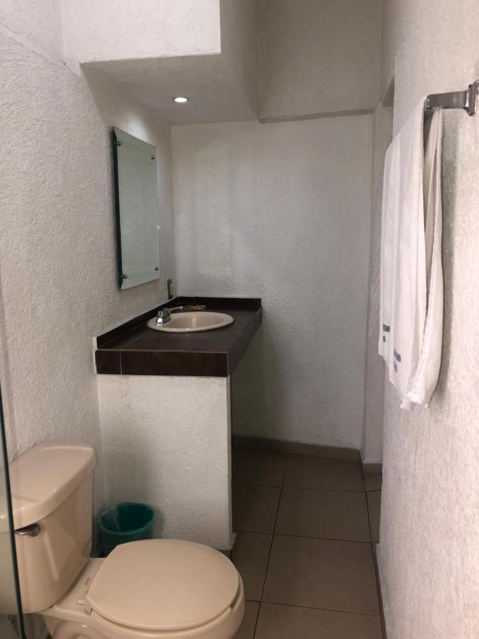 Hotel Metropolitan غوادالاجارا المظهر الخارجي الصورة